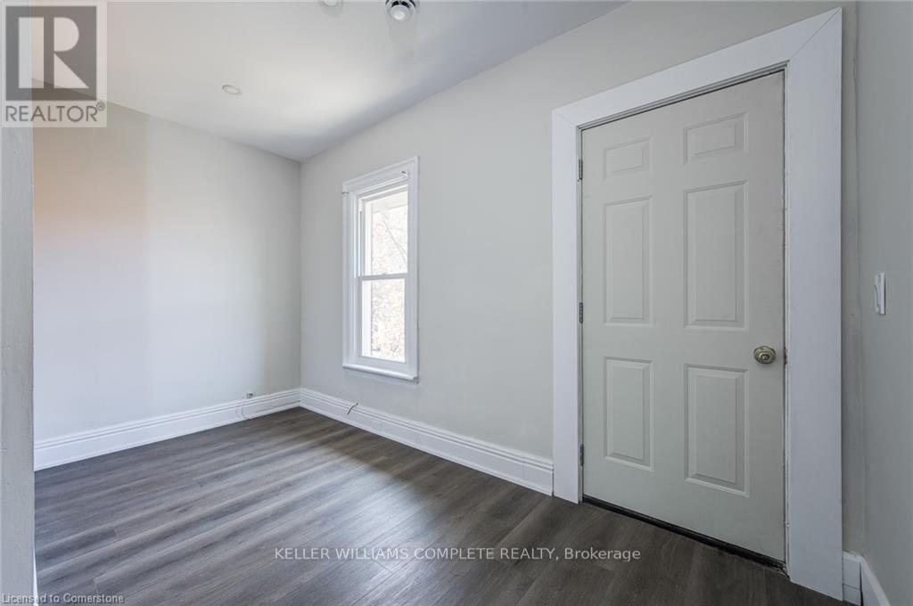 Photo 17 of Upper 200 Park Avenue, Brantford ON