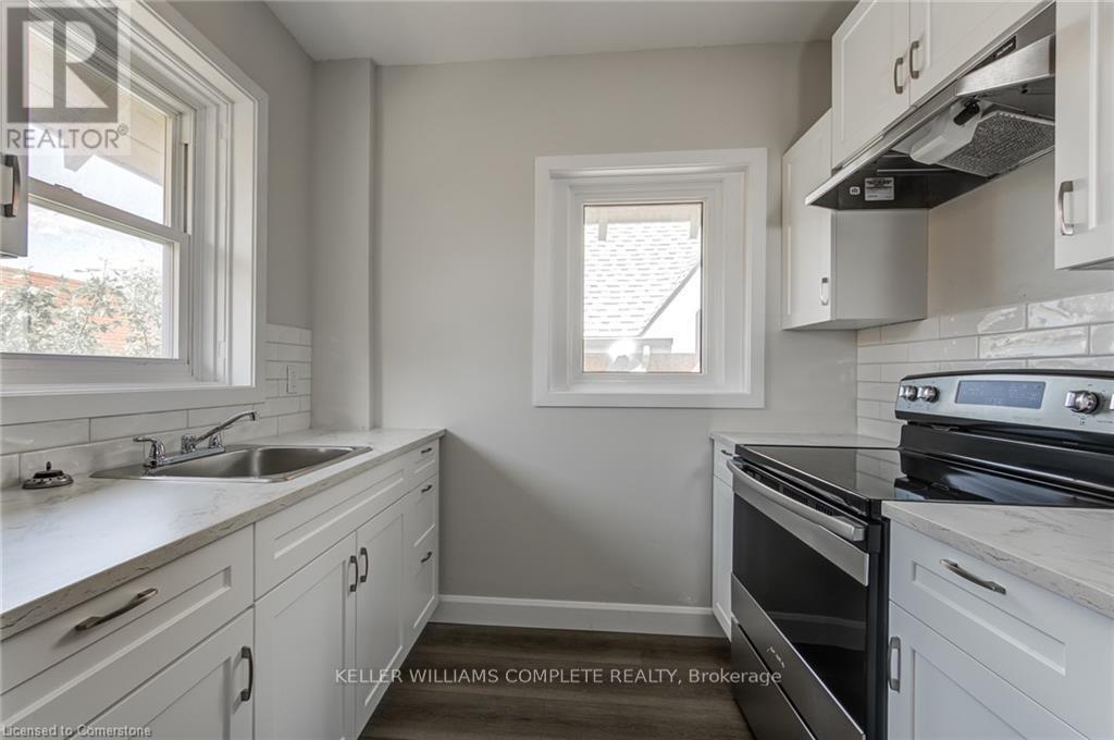 Photo 24 of Upper 200 Park Avenue, Brantford ON