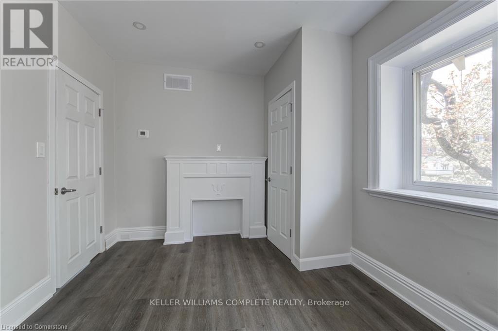 Photo 29 of Upper 200 Park Avenue, Brantford ON