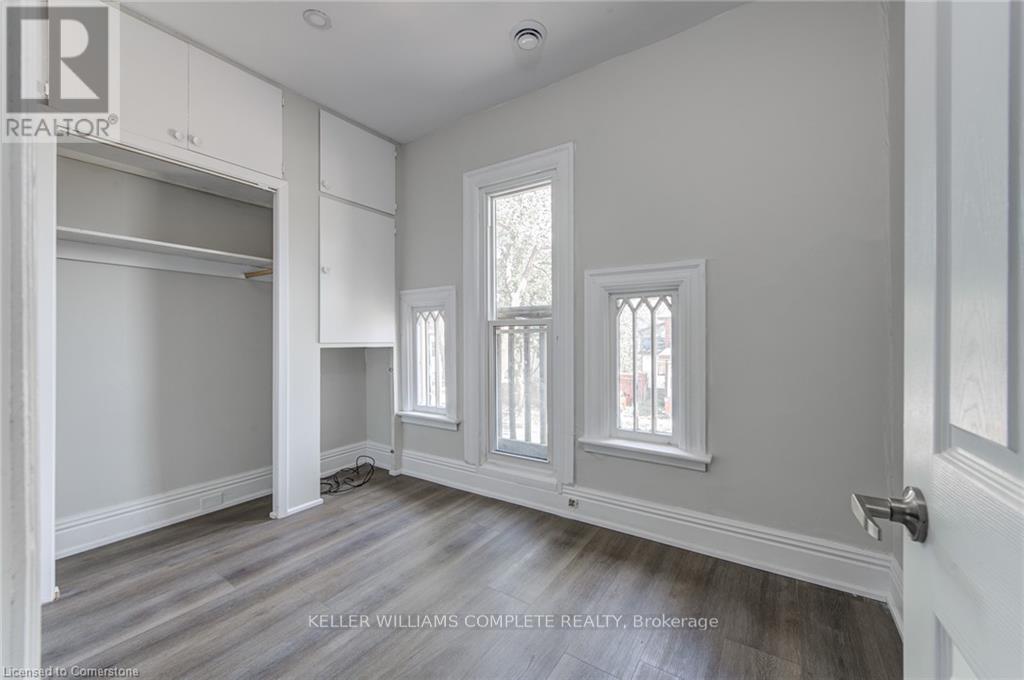 Photo 33 of Upper 200 Park Avenue, Brantford ON