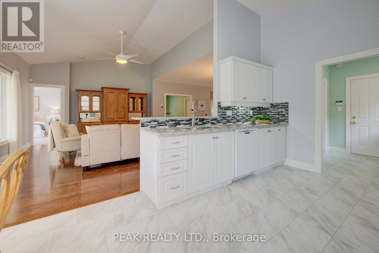 Photo 17 of 59 Devonshire Drive, Wilmot ON
