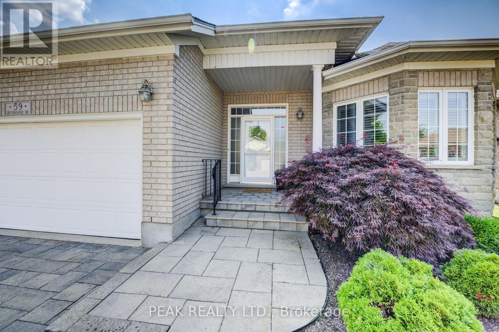 Photo 3 of 59 Devonshire Drive, Wilmot ON