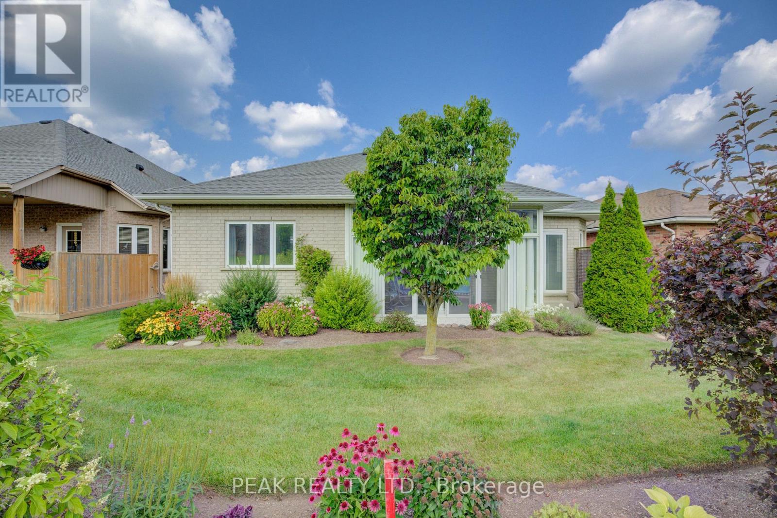 Photo 42 of 59 Devonshire Drive, Wilmot ON