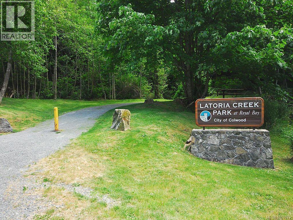 Photo 22 of 307 611 Brookside Rd, Colwood BC