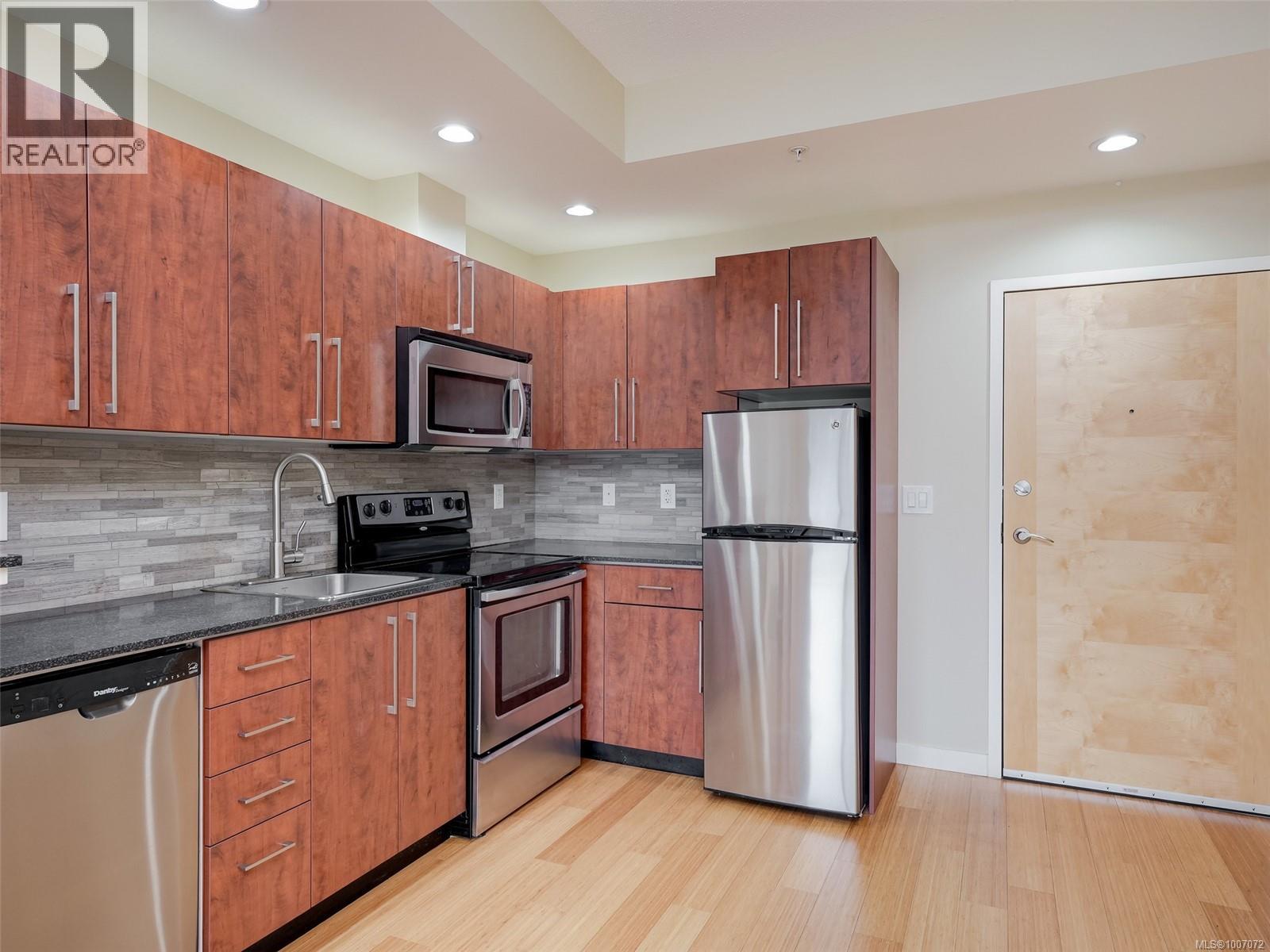 Photo 8 of 307 611 Brookside Rd, Colwood BC