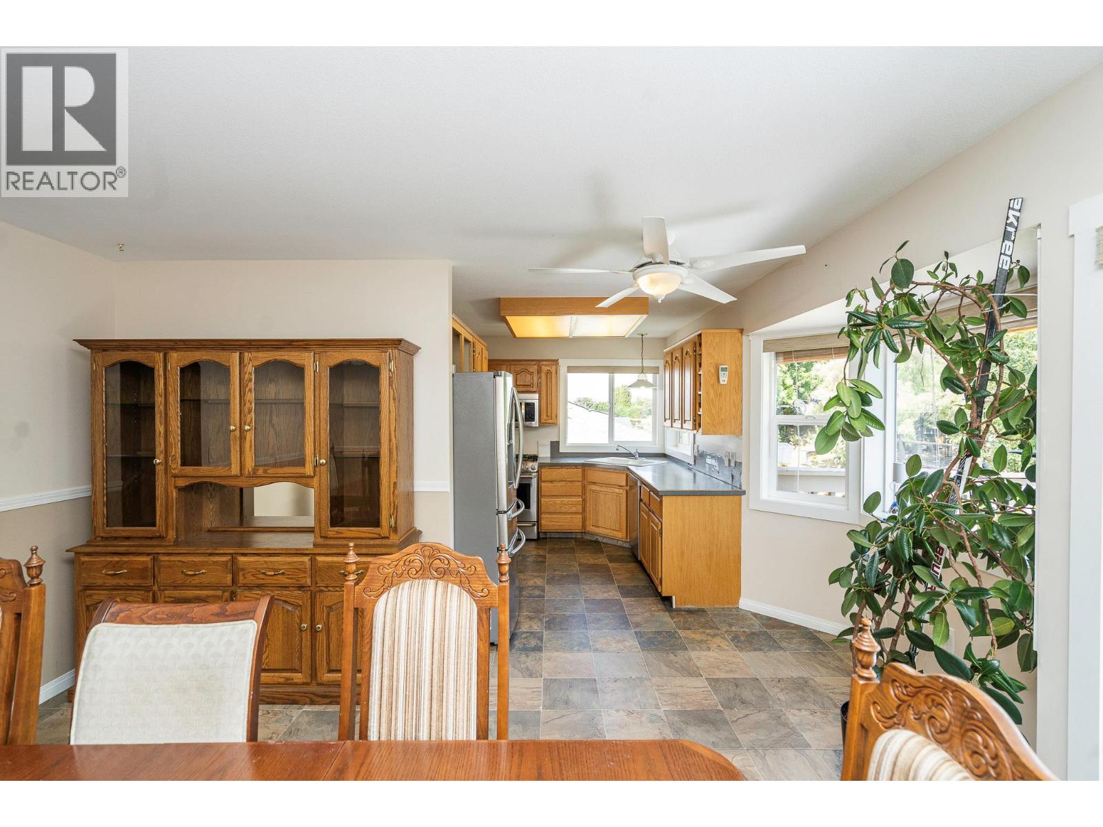 Photo 11 of 995 Sutcliffe Court, Kelowna BC
