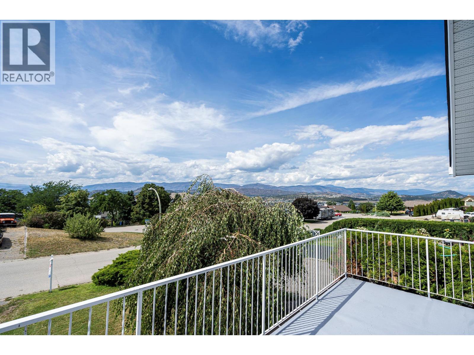 Photo 14 of 995 Sutcliffe Court, Kelowna BC