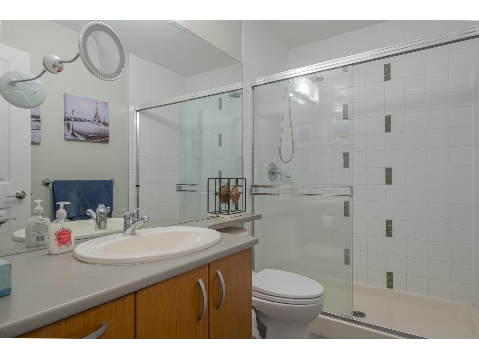 Photo 24 of 410 20750 Duncan Way, Langley BC