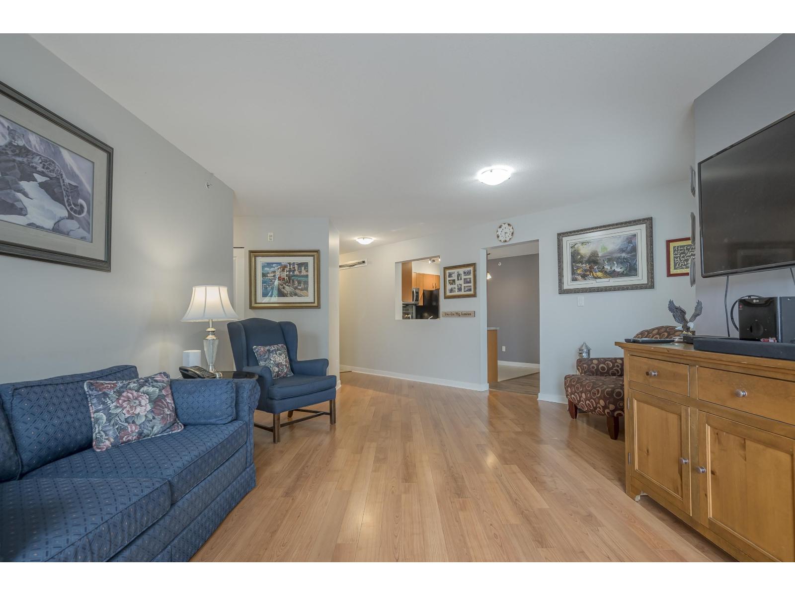 Photo 11 of 410 20750 Duncan Way, Langley BC