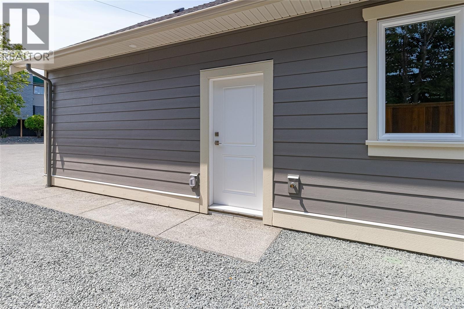 Photo 17 of 317 Pioneer Cres, Parksville BC