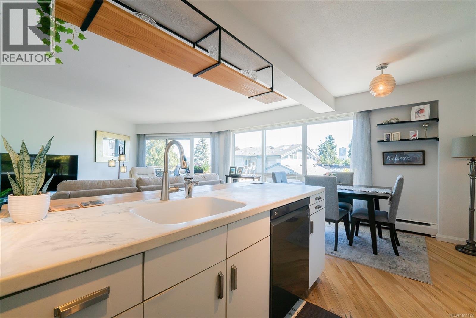 Photo 8 of 204 375 Newcastle Ave, Nanaimo BC