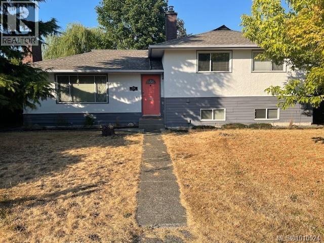 1746 Fitzgerald Ave, Courtenay