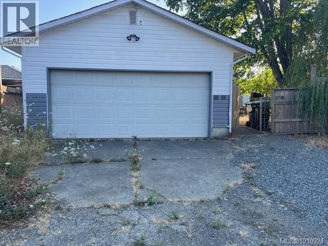 1746 Fitzgerald Ave, Courtenay