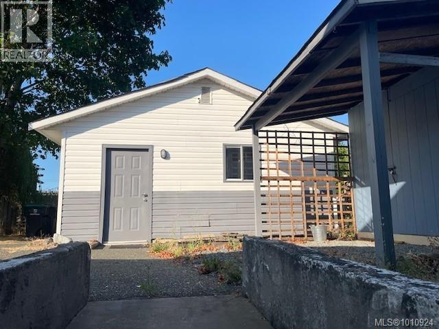 1746 Fitzgerald Ave, Courtenay