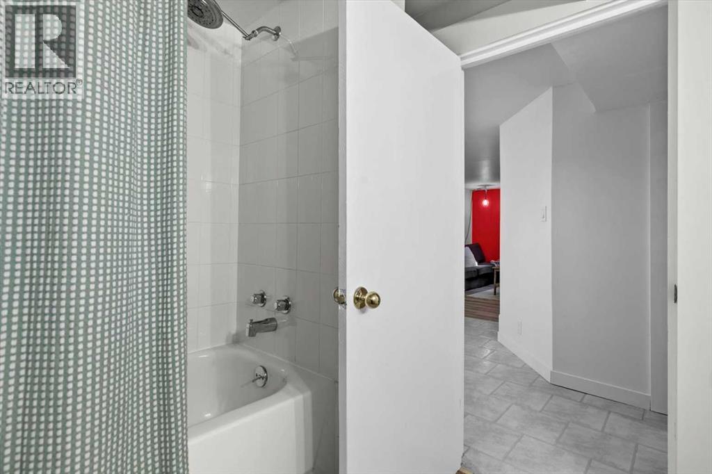 Single Family House Bungalow for Sale in  Mountview Crescent NE Winston Heights/Mountview Calgary 