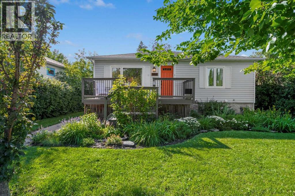Single Family House Bungalow for Sale in  Mountview Crescent NE Winston Heights/Mountview Calgary 