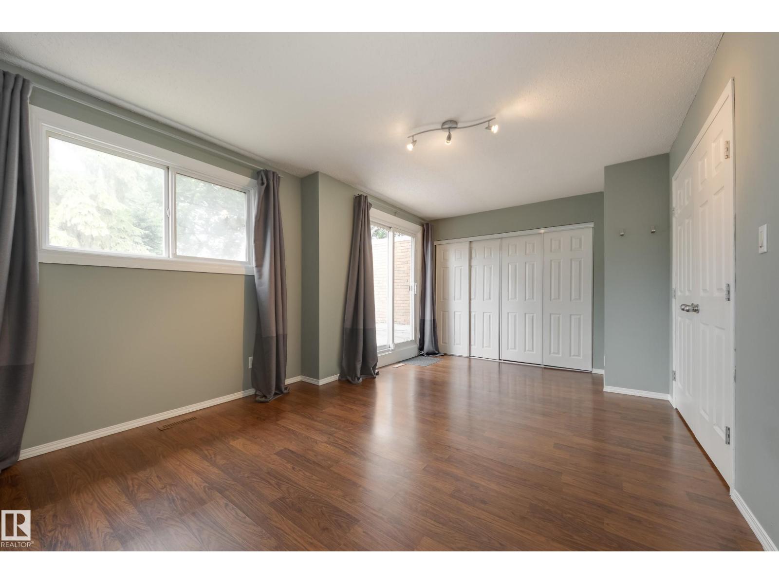 Photo 22 of 13069 34 St Nw, Edmonton AB
