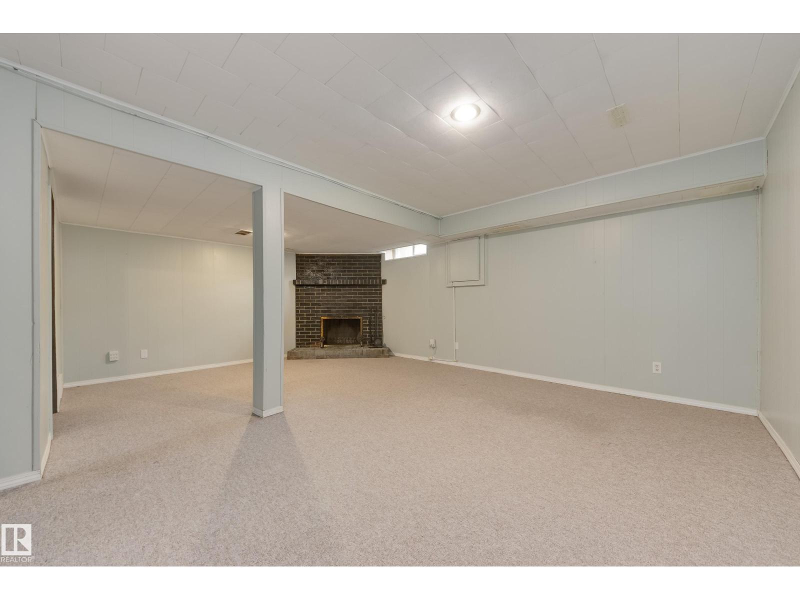 Photo 33 of 13069 34 St Nw, Edmonton AB