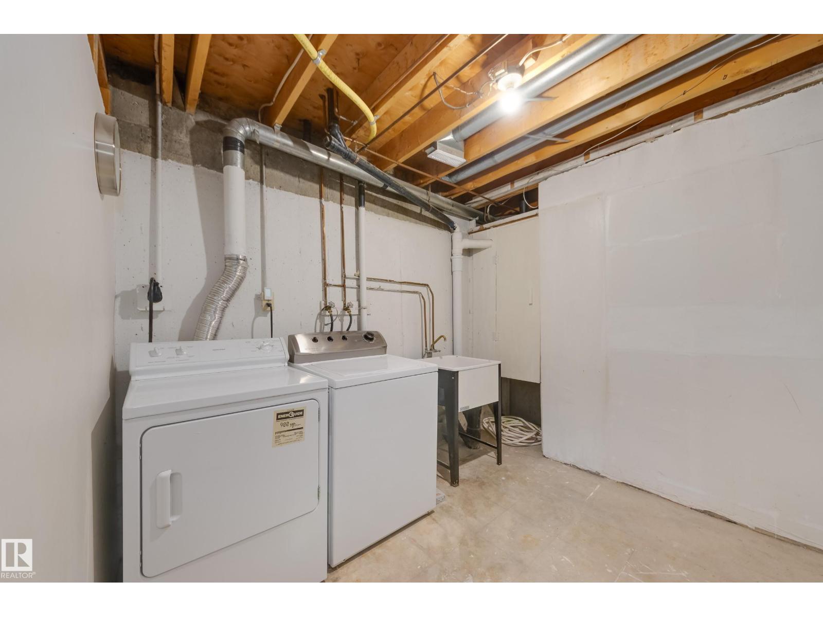 Photo 36 of 13069 34 St Nw, Edmonton AB