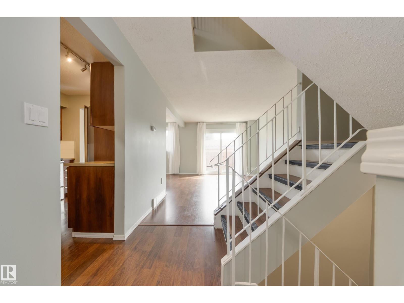 Photo 6 of 13069 34 St Nw, Edmonton AB