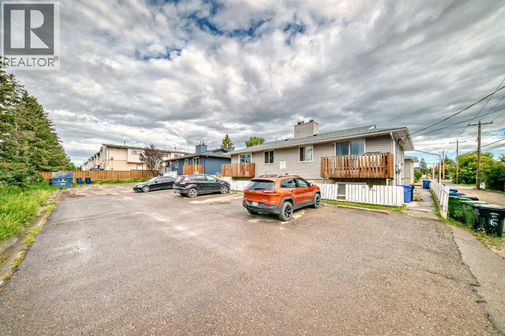 Single Family House Bi-level for Sale in    Avenue SE Forest Heights Calgary 