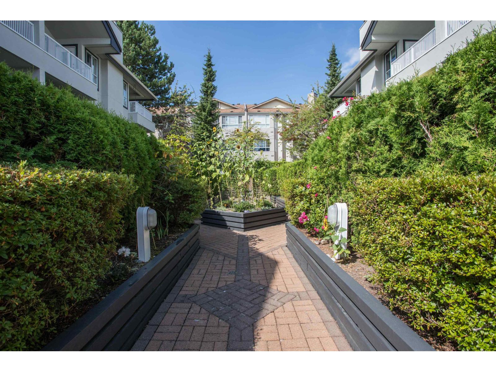 Photo 26 of 107 15272 20 Avenue, Surrey BC