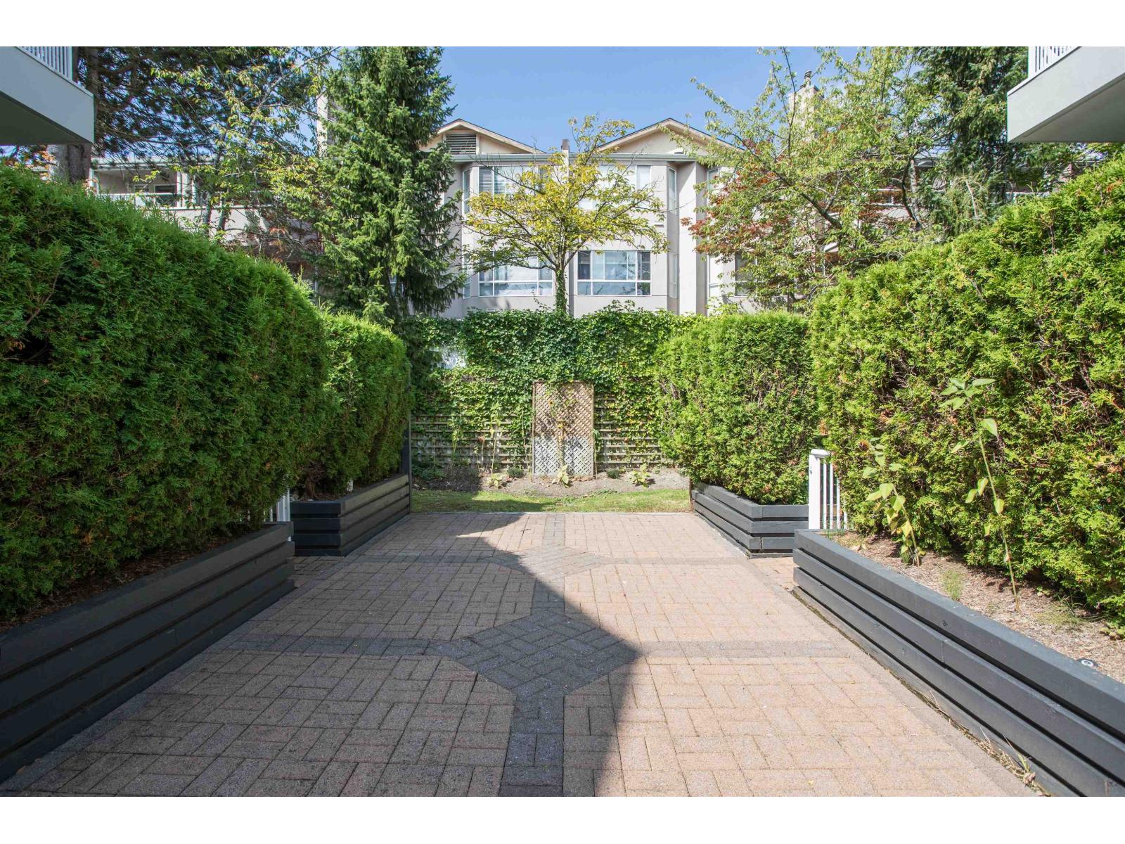 Photo 27 of 107 15272 20 Avenue, Surrey BC