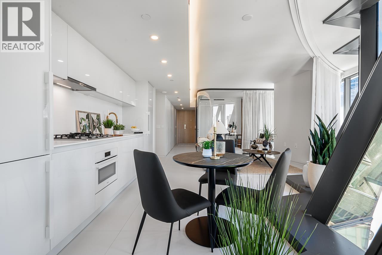 Photo 10 of 703 1033 Nelson Street, Vancouver BC