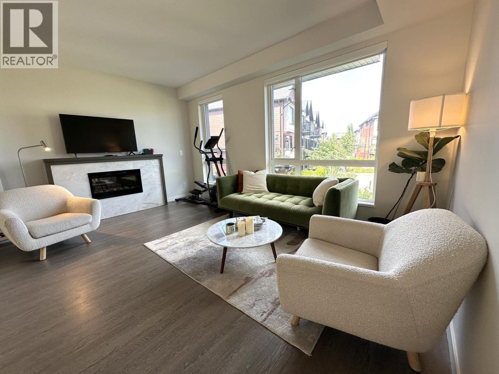 Photo 5 of 151 4738 Hemlock Way, Tsawwassen BC