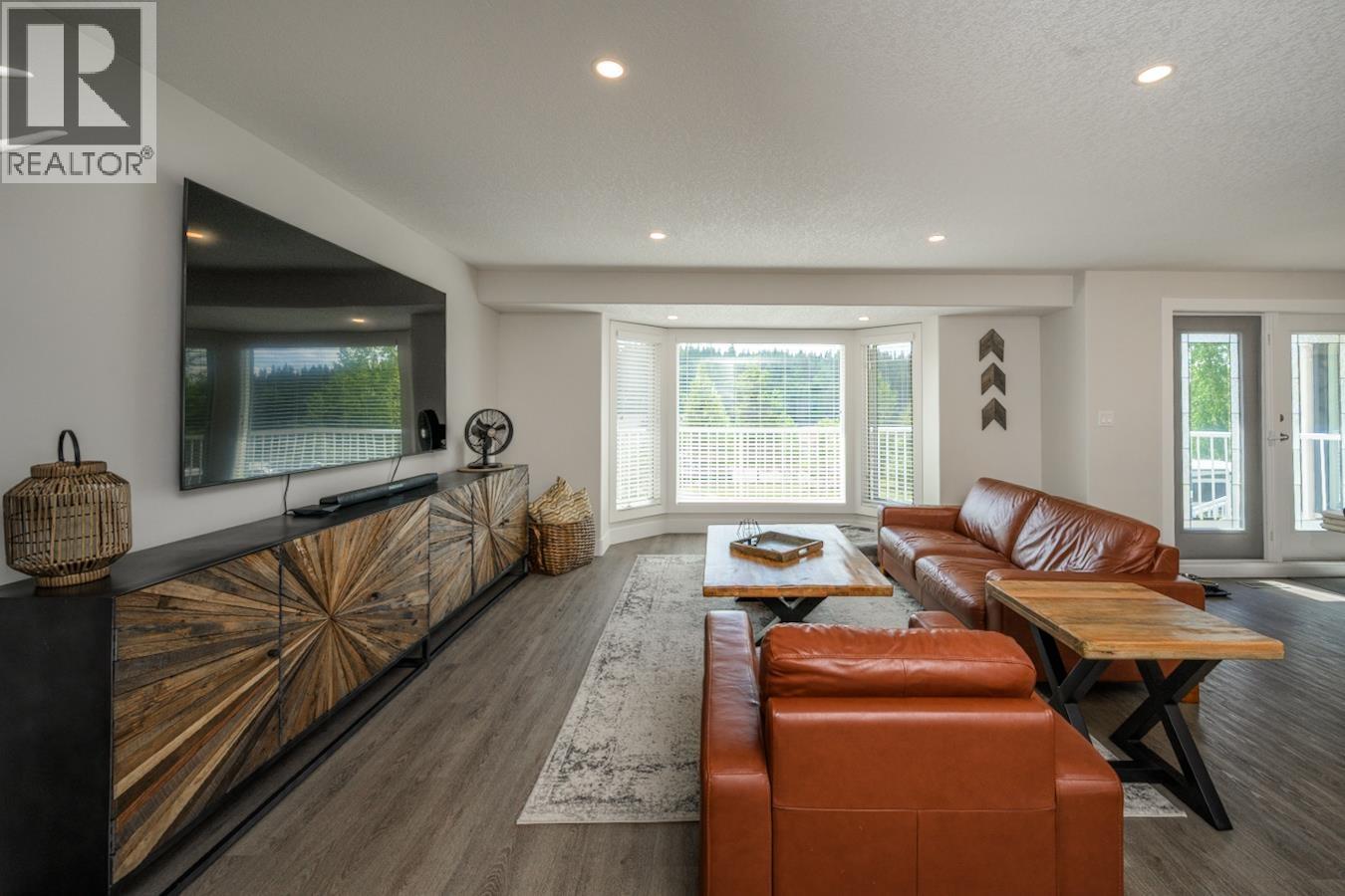 Photo 10 of 9278 North Nechako Road, Prince George BC