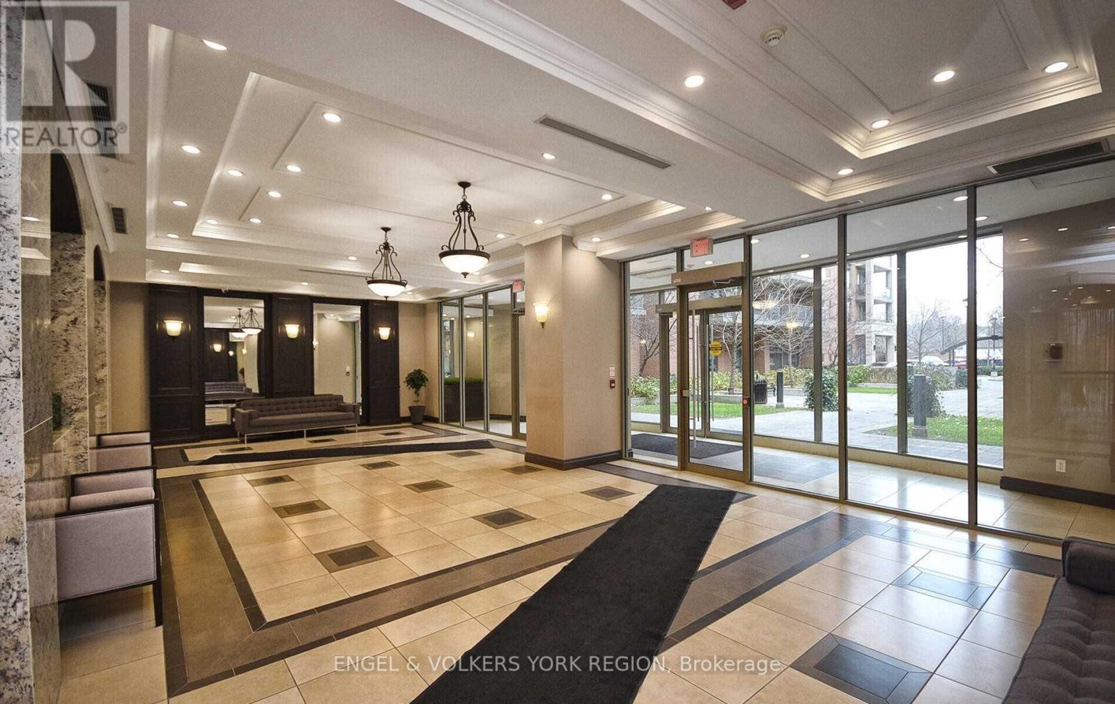 Photo 19 of 106 281 Woodbridge Avenue, Vaughan ON