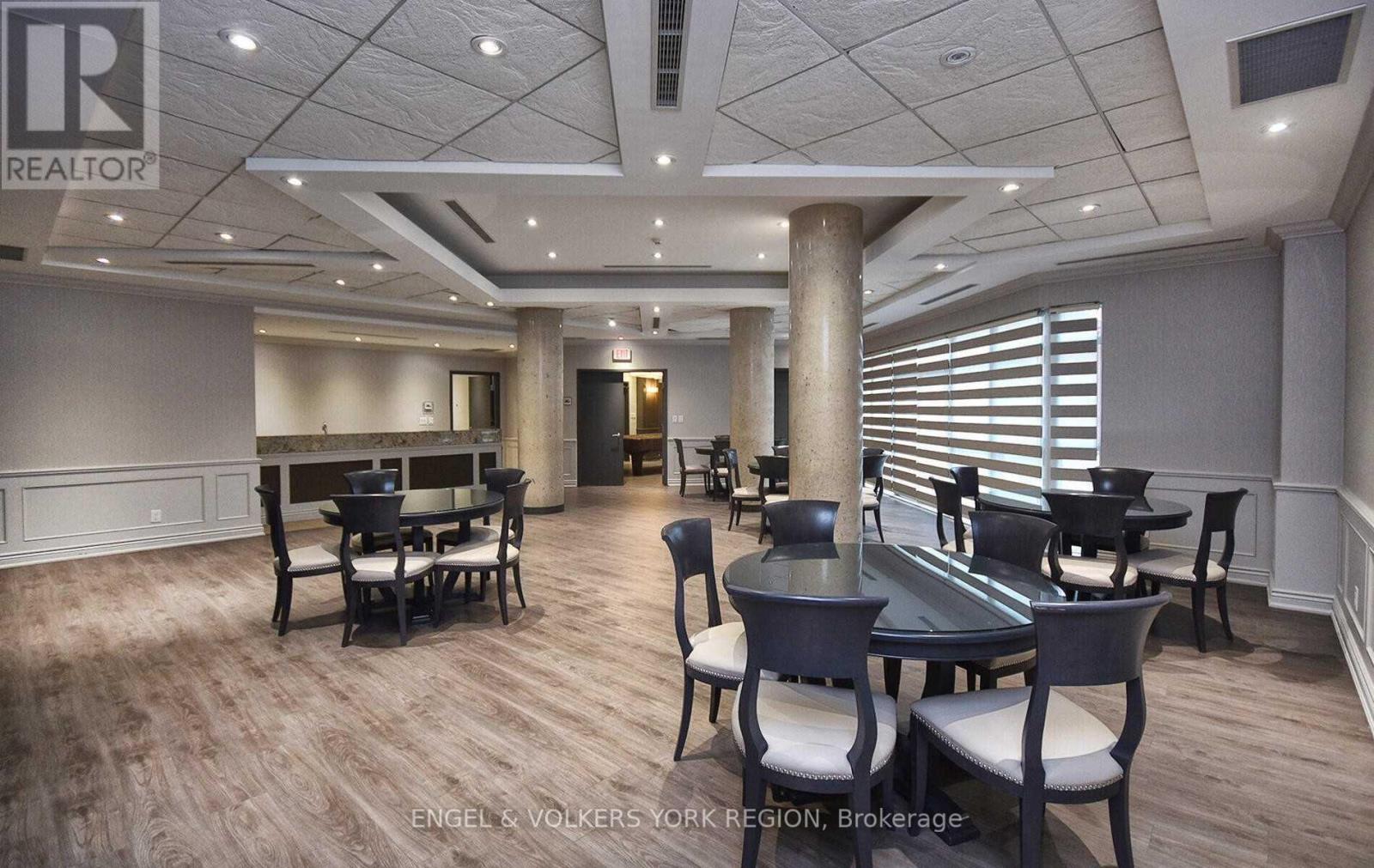 Photo 20 of 106 281 Woodbridge Avenue, Vaughan ON