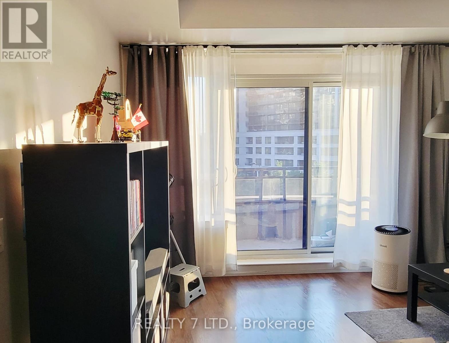 Photo 23 of 323 1070 Sheppard Avenue W, Toronto ON