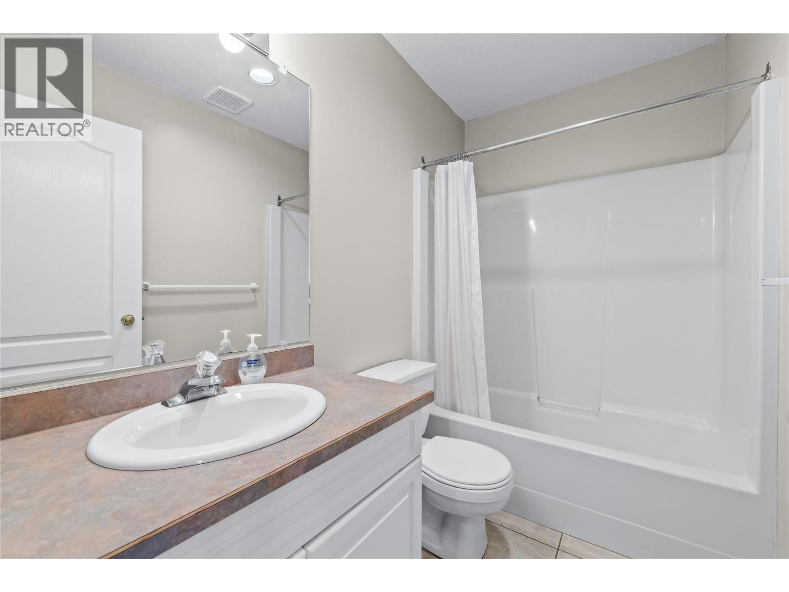 4931 Snowpines Road Unit# C, Big White