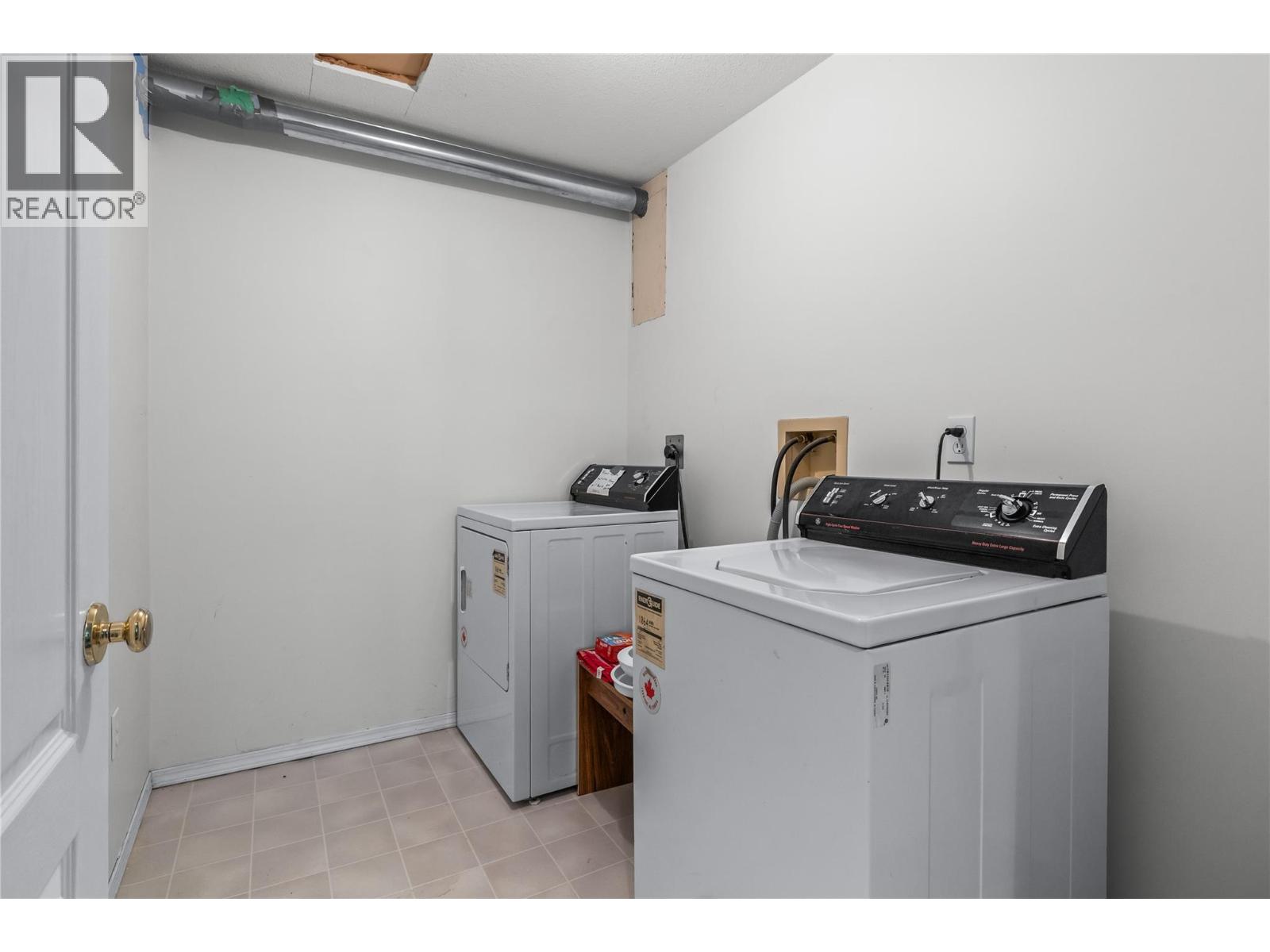 4931 Snowpines Road Unit# C, Big White