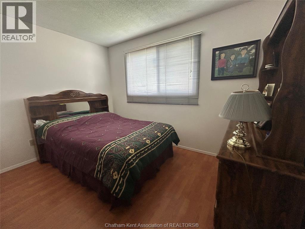 Photo 7 of 104 Randolf Crescent, Chatham ON