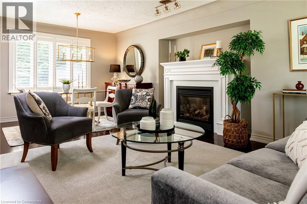 Photo 17 of 66 Garden Avenue, Ancaster ON