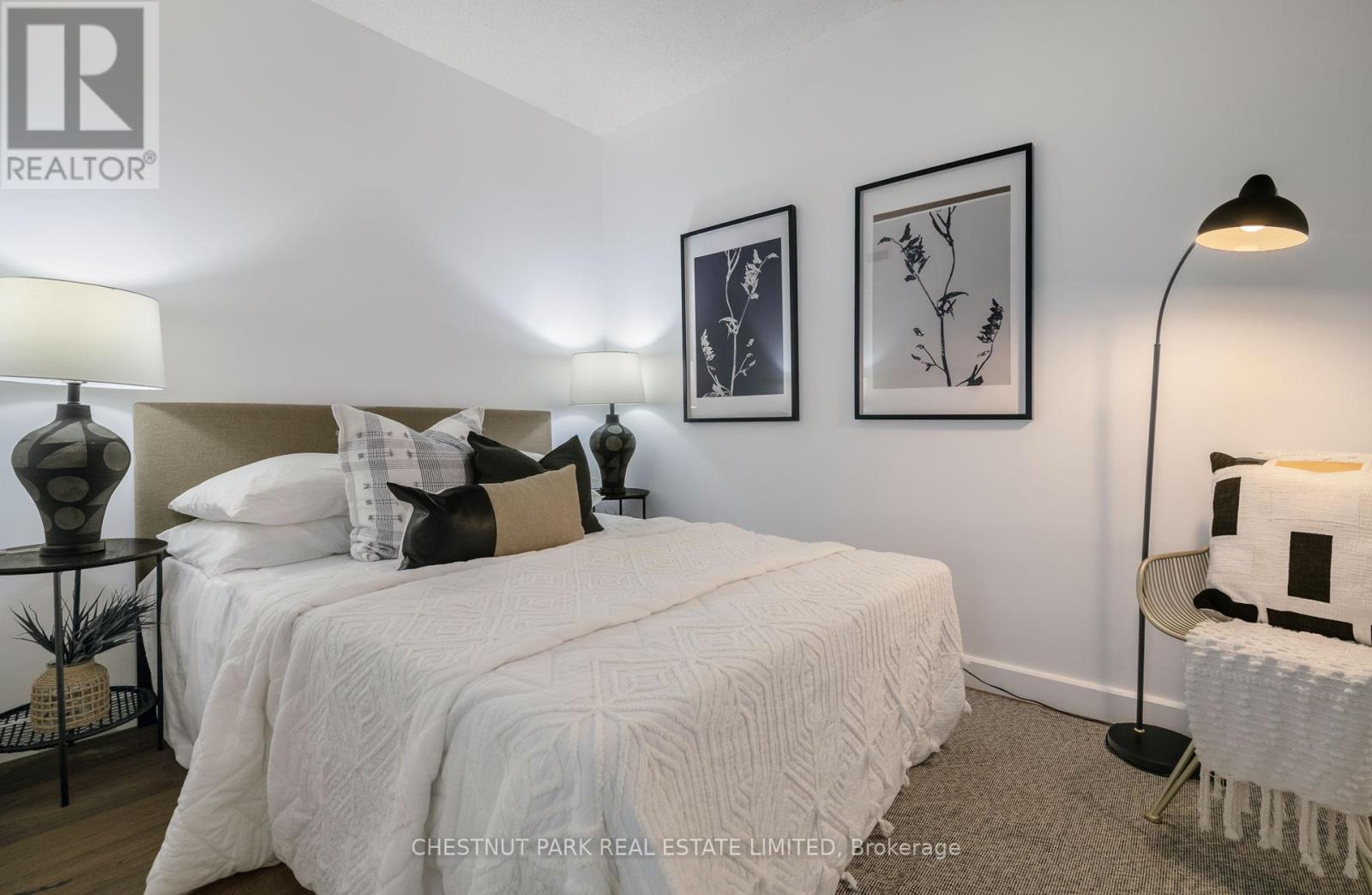 Photo 17 of 917 36 Blue Jays Way, Toronto ON