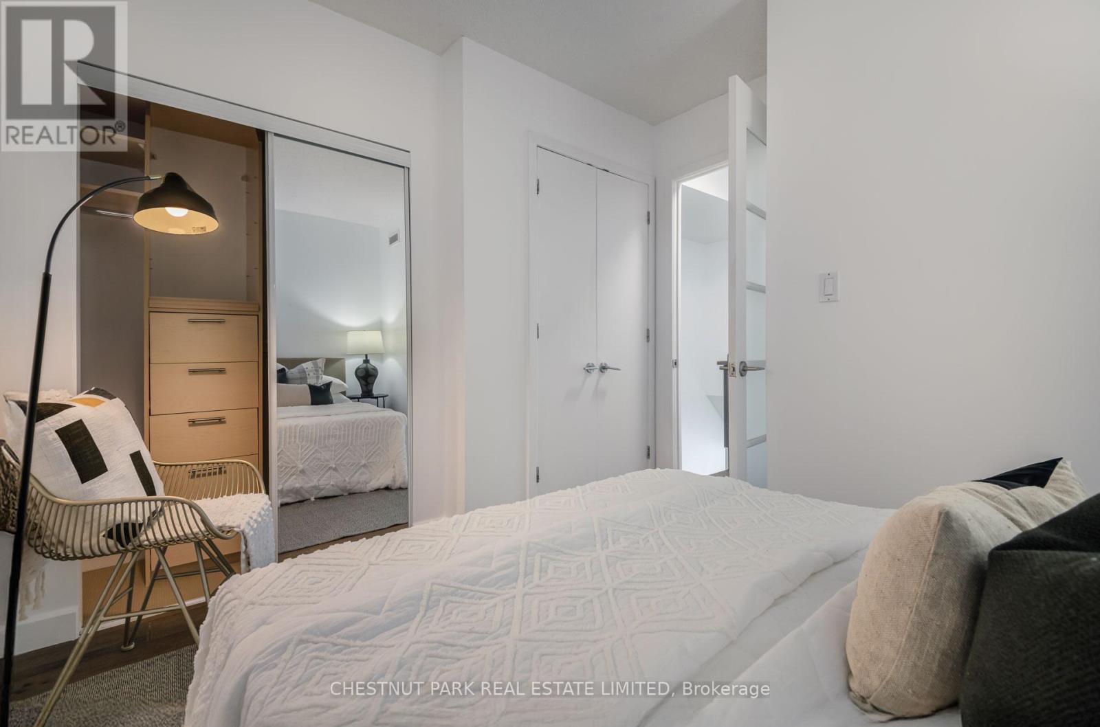 Photo 18 of 917 36 Blue Jays Way, Toronto ON