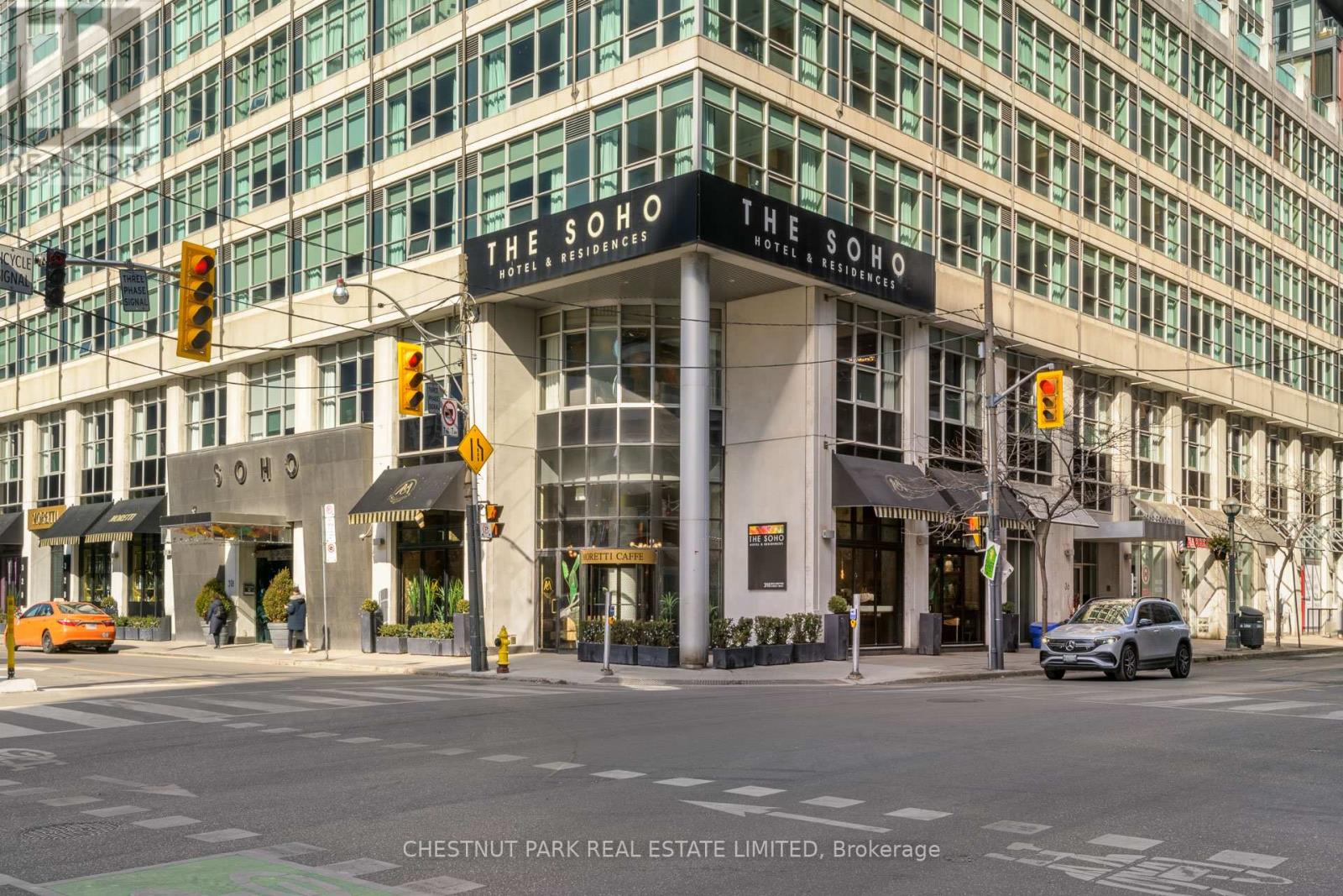 Photo 21 of 917 36 Blue Jays Way, Toronto ON