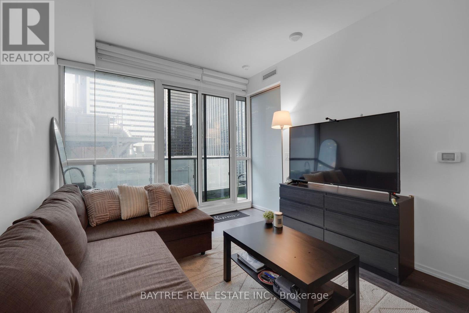 Photo 11 of 2610 70 Temperance Street, Toronto ON