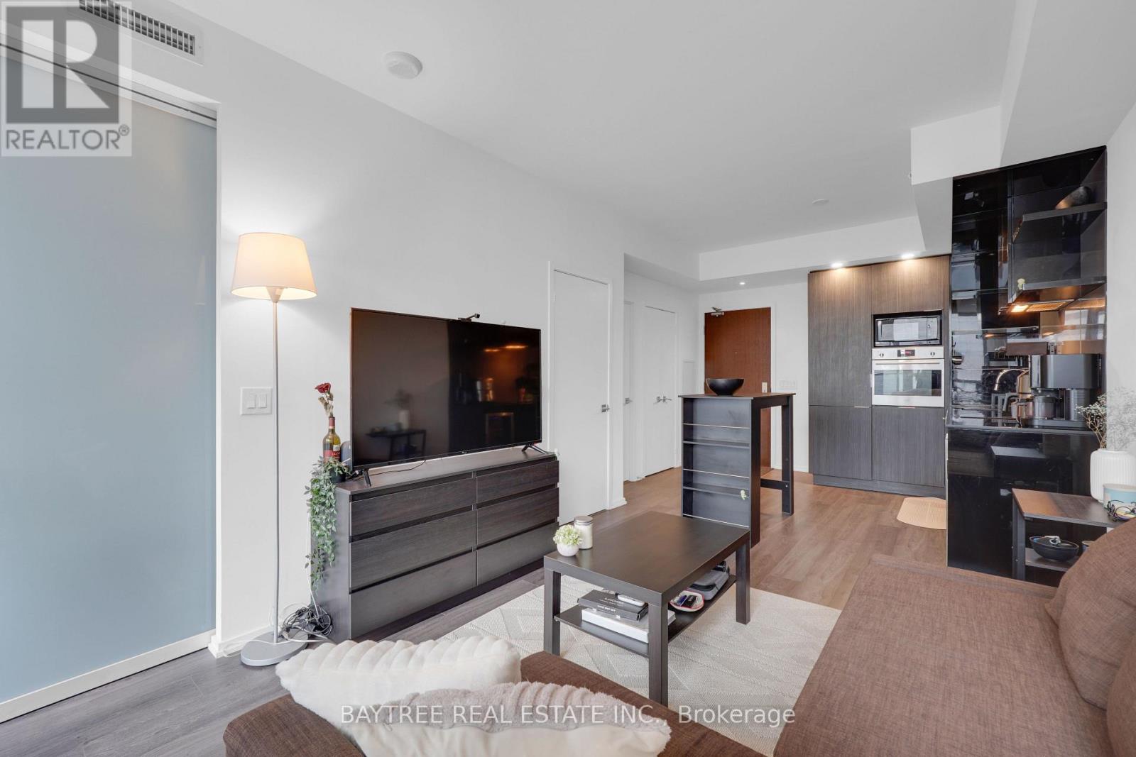 Photo 13 of 2610 70 Temperance Street, Toronto ON