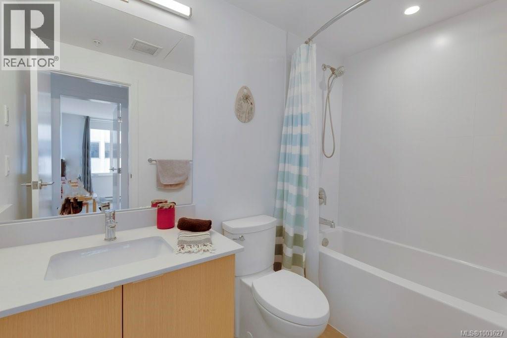 Photo 19 of 418 1115 Johnson St, Victoria BC