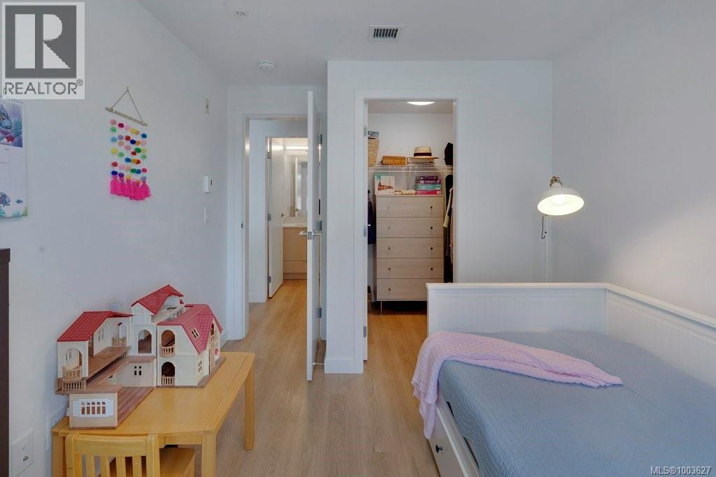 Photo 14 of 418 1115 Johnson St, Victoria BC