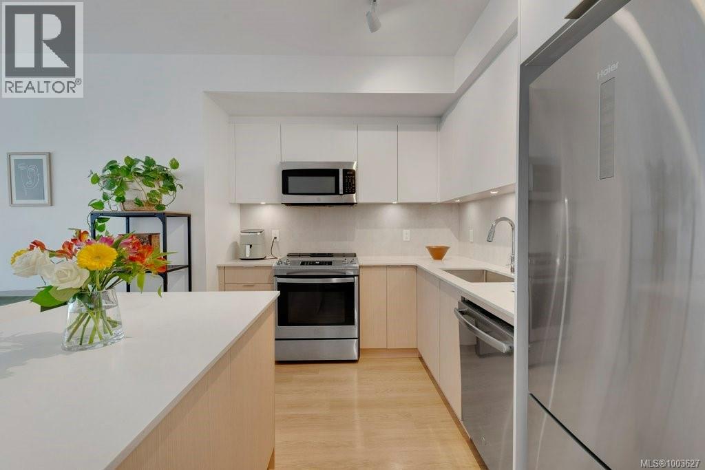 Photo 10 of 418 1115 Johnson St, Victoria BC