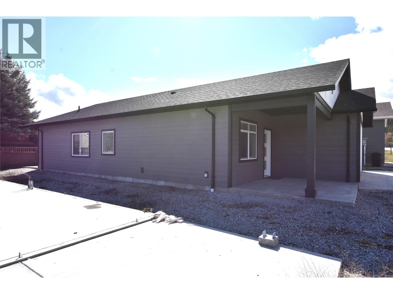  592 Nighthawk Avenue, Vernon