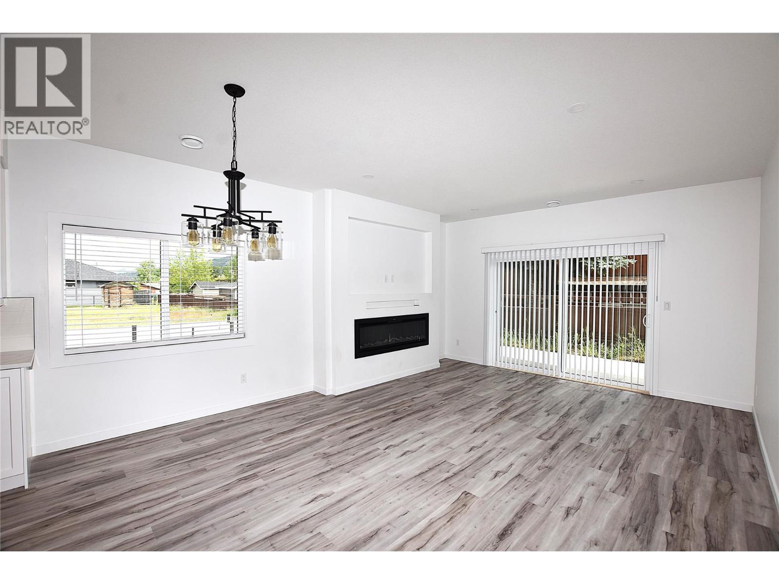 592 Nighthawk Avenue, Vernon