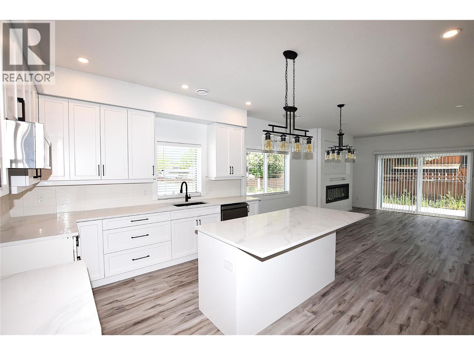 592 Nighthawk Avenue, Vernon