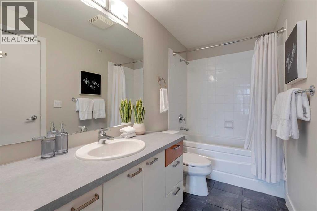 Single Family House for Sale in    Avenue SW Mission Calgary 