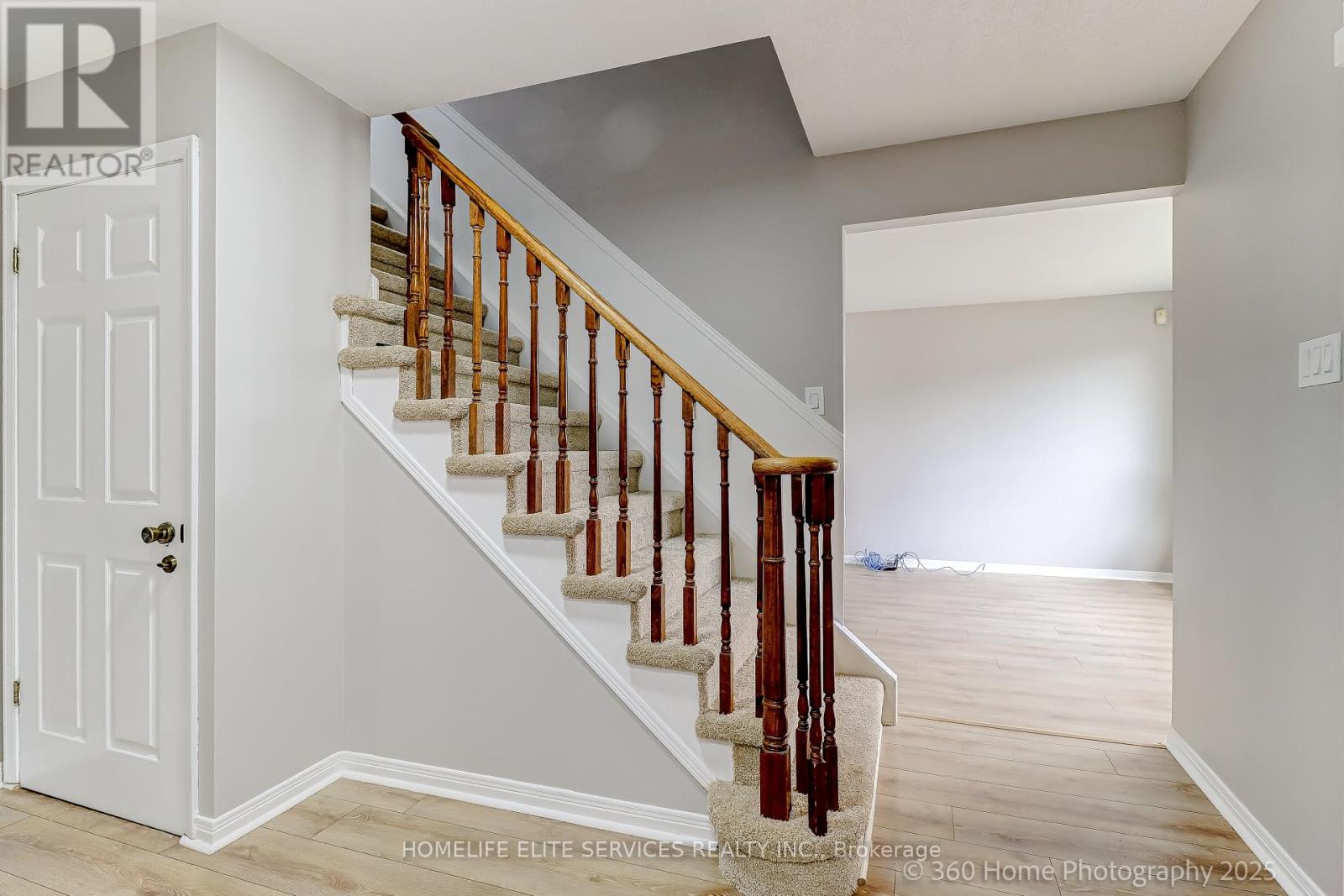 Photo 11 of 1938 Glengrove Road, Pickering ON